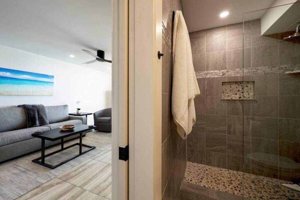 Ferienwohnung Hale Ono Loa 403- Top Floor, Ocean View, & Complete Modern Remodel Kahana Exterior foto