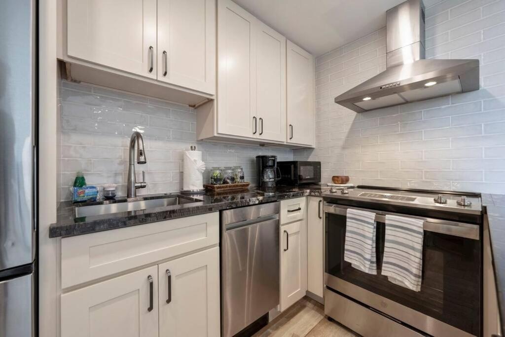 Ferienwohnung Hale Ono Loa 403- Top Floor, Ocean View, & Complete Modern Remodel Kahana Exterior foto