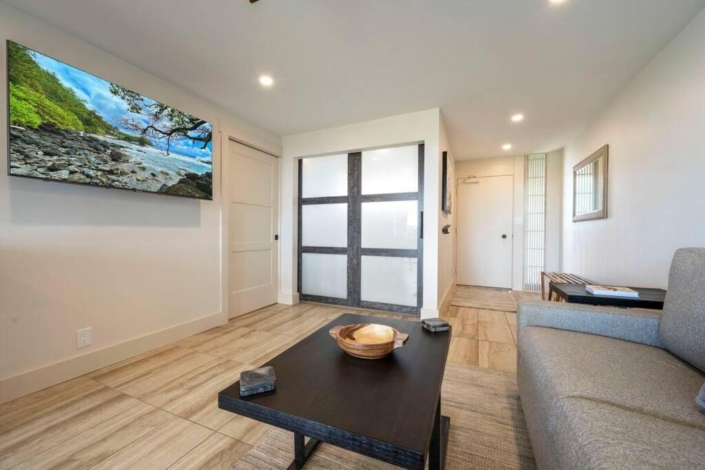 Ferienwohnung Hale Ono Loa 403- Top Floor, Ocean View, & Complete Modern Remodel Kahana Exterior foto